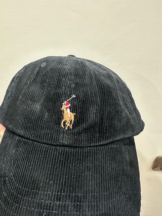 Berretto Polo Ralph Lauren in velluto a coste nero