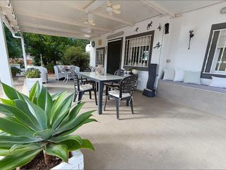 Chalet en venta en Urbanizaciones en Llíria