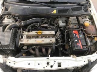 Opel Astra Sportive 2.0 16V