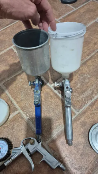 Pistola de  pintar  y accesorios