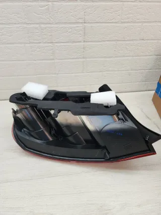 Piloto Trasero Depo 2202740 Tipo Valeo Derecho