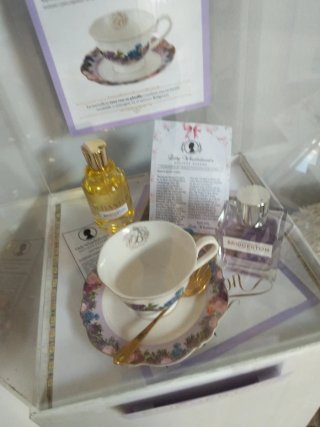 Taza de té Bridgerton de porcelana