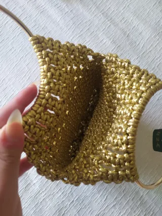 Bolso macramé dorado hecho a mano