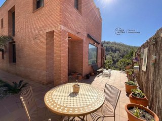 Chalet en venta en Corbera de Llobregat