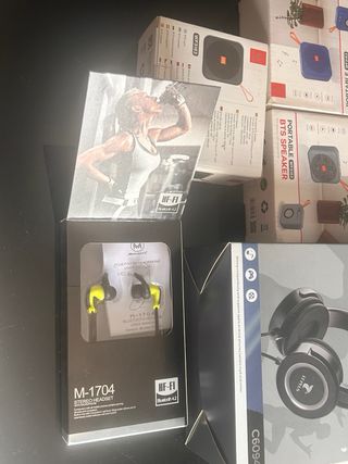 Lote altavocesy auriculares