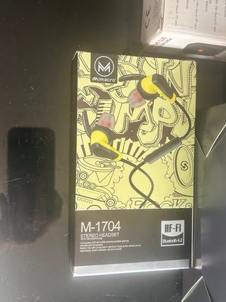 Lote altavocesy auriculares