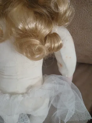 Muñeca de porcelana vintage 62 cm