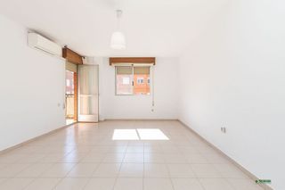 Piso en venta en Nueva Almería - Cortijo Grande - Vega de Acá en Almería