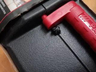Cepillo recargable y Batería  12V 2Ah + Cargador