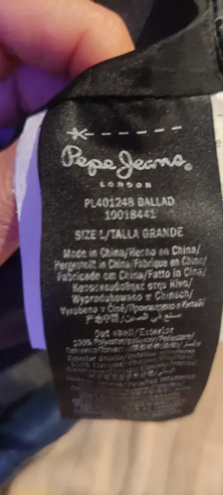 Chaqueta Pepe Jeans azul impermeable