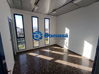 Local comercial en venta en Martos