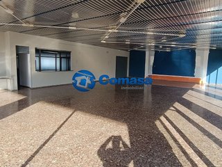 Local comercial en venta en Martos