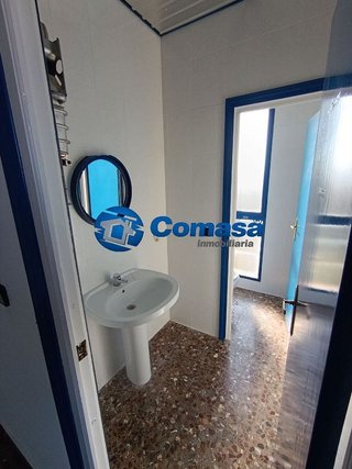 Local comercial en venta en Martos