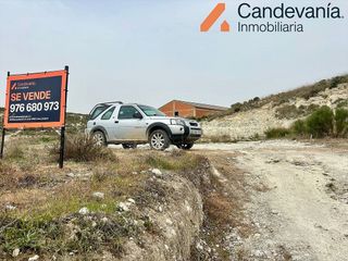 Terreno en venta en Zuera