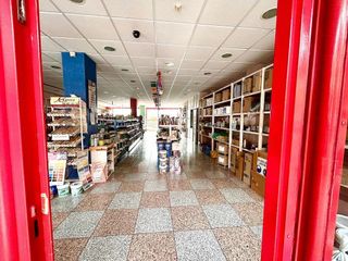 Local comercial en venta en Navas del Marqués (Las)