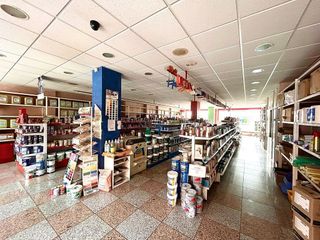 Local comercial en venta en Navas del Marqués (Las)