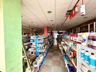Local comercial en venta en Navas del Marqués (Las)