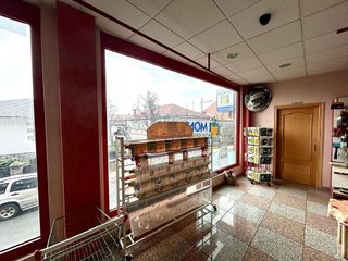 Local comercial en venta en Navas del Marqués (Las)