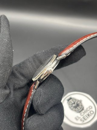 Omega Genève 131019
