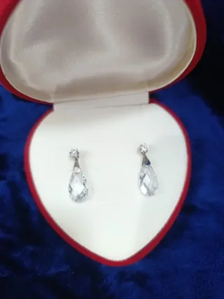 Pendientes Oro Blanco 18K con Circonitas