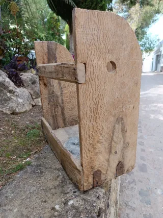 Cantareras antiguas para caballerías