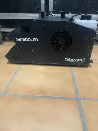 Máquina de humo BeamZ SB1500LED