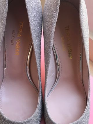 Zapatos de salón Teria Yabar plateados