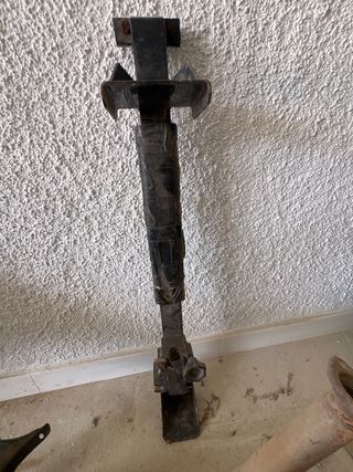 Soporte gato maletero artesanal ideal para  4x4