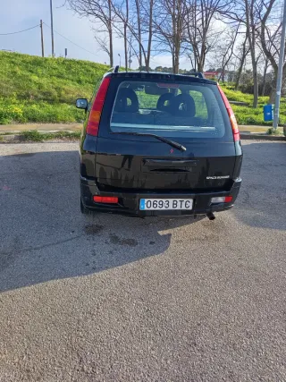 Mitsubishi Space Runner 2002