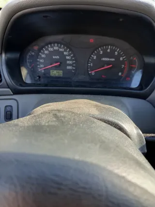 Mitsubishi Space Runner 2002