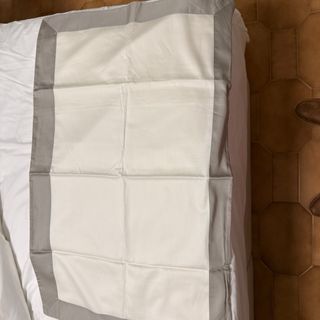 Fronhas Frette - só uma de cada. Qualidade top