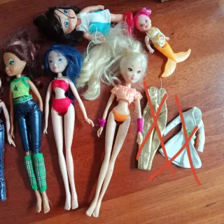 Lote Muñecas Winx y otras 2