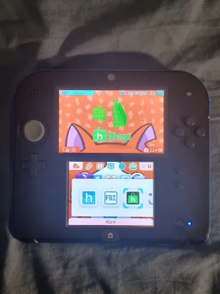 Nintendo 2DS Nera e Blu con accessori