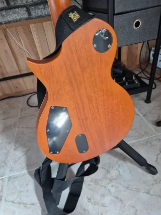 Guitarra ESP LTD EC1000T Sunburst