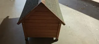 Caseta para perro de madera