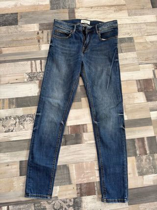 Vaqueros Pull&Bear negros