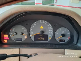 Mercedes-Benz Clase E 2000