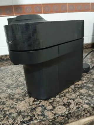 Cafetera Nespresso Negra