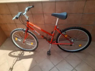 Bicicleta Trek 820 Montaña Roja