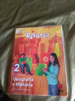 Geografía e Historia. 2 Secundaria. Revuela. Co...