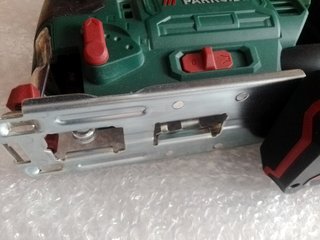 Sierra de calar para batería 20v Parkside.