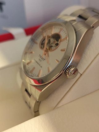 Reloj Tissot Gentleman Open Heart T1274071103101