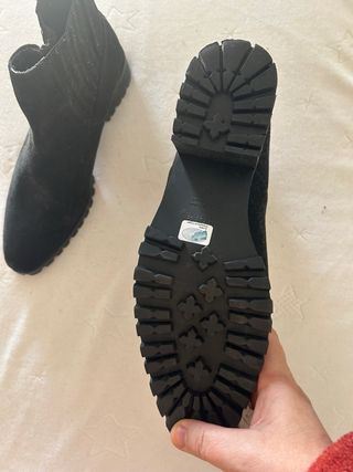 Botines negros nuevos, nunca usados
