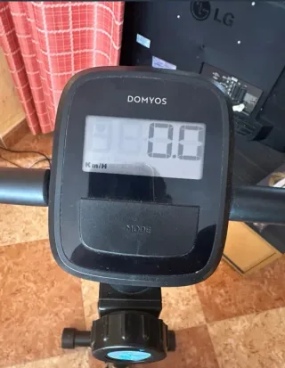 Bicicleta Estática Domynos Essential 03.