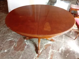 Mesa de comedor redonda de madera