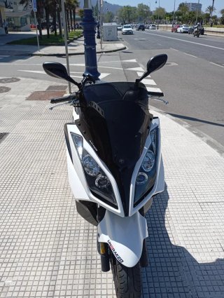 Kymco Superdink 125cc (ETIQUETA C)