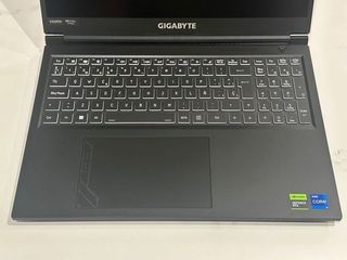 PORTATIL GAMING GIGABYTE G6 CORE i7 16GB 512G 4060