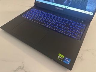 PORTATIL GAMING GIGABYTE G6 CORE i7 16GB 512G 4060