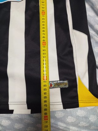 Camisetas de fútbol FC Barcelona y Juventus