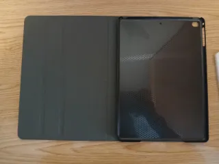 Funda para tablet con diseño de ciervo.